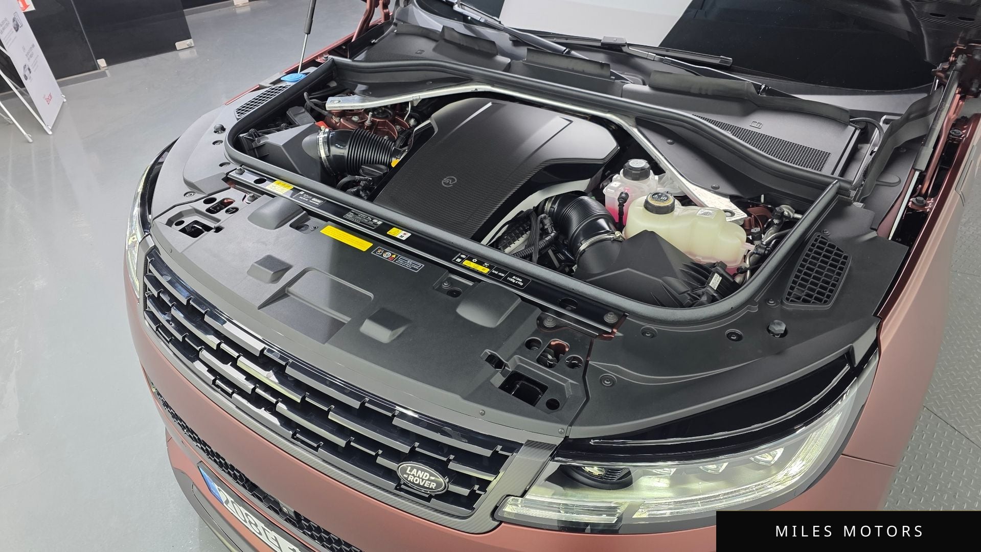 Land Rover Range Rover Sport 2025 — миниатюра 10