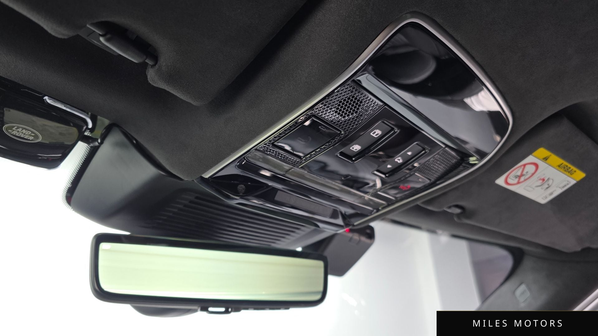 Land Rover Range Rover Sport 2025 — миниатюра 16