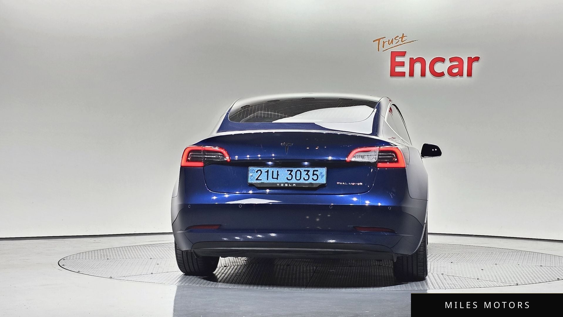 Tesla Model 3 2020 — миниатюра 4