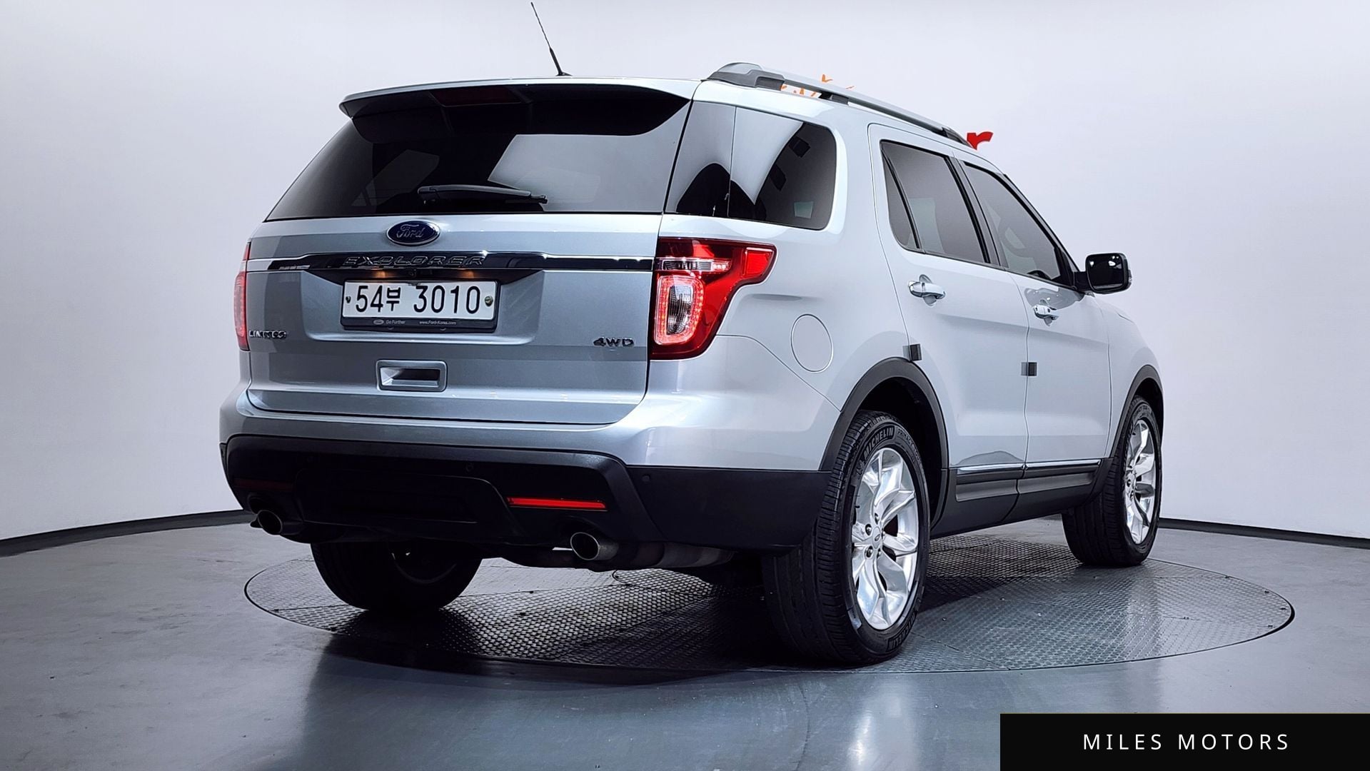 Ford Explorer 2013 — миниатюра 2