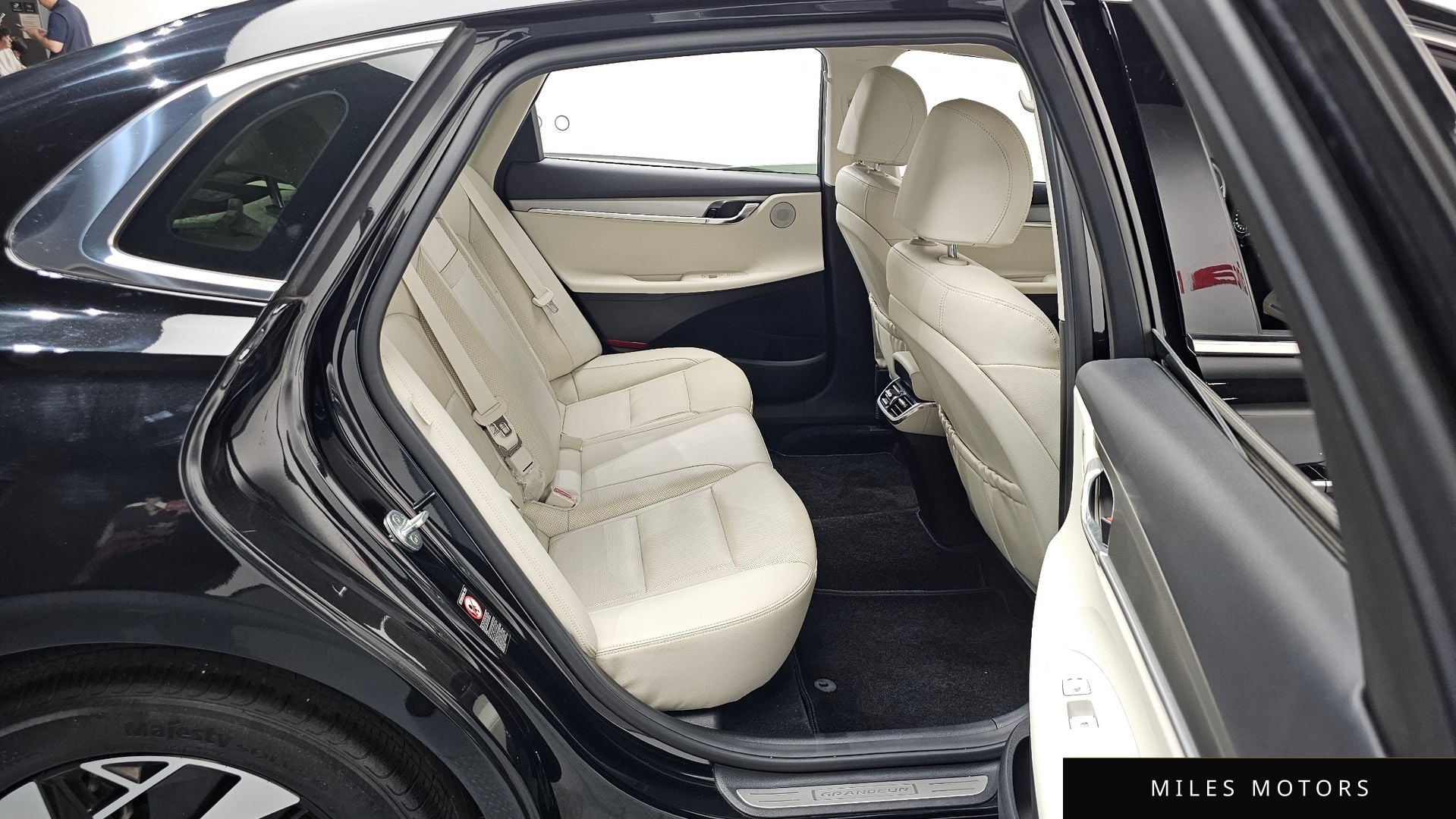 Hyundai Grandeur 2022 — миниатюра 16