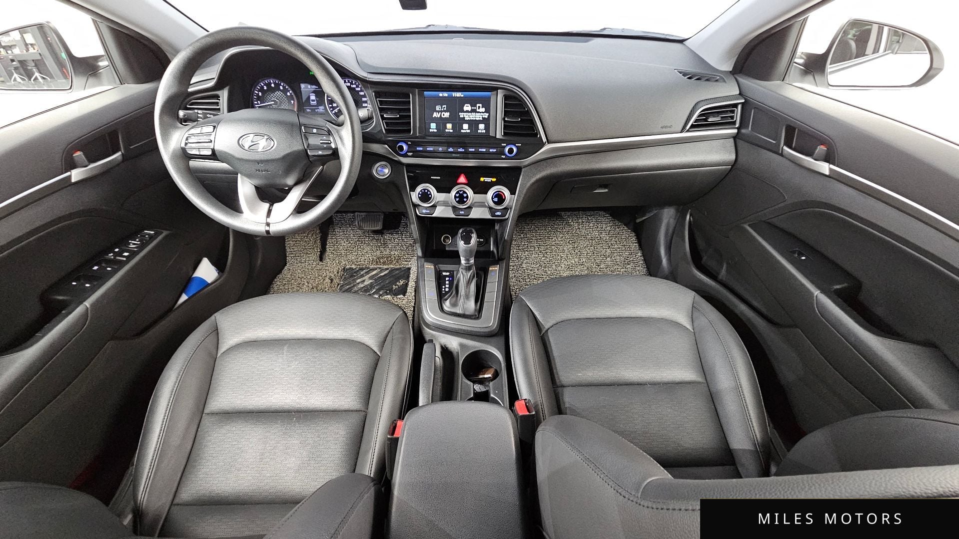Hyundai AVANTE 2020 — миниатюра 10
