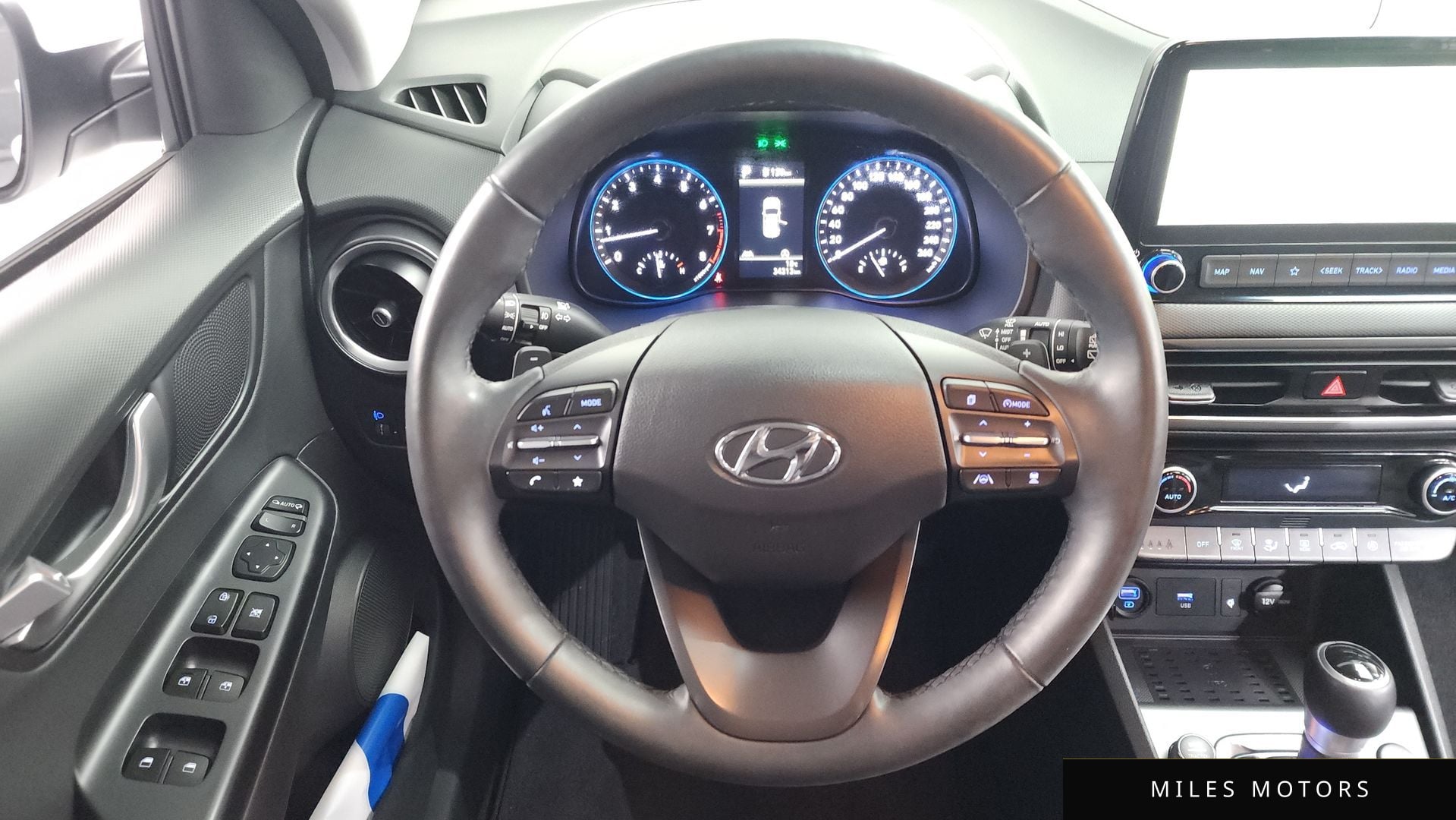 Hyundai Kona 2022 — миниатюра 18