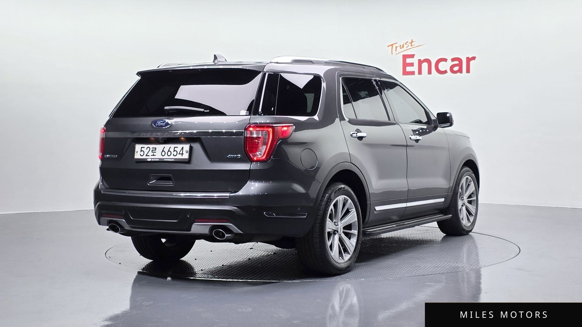 Ford Explorer 2018 — миниатюра 2