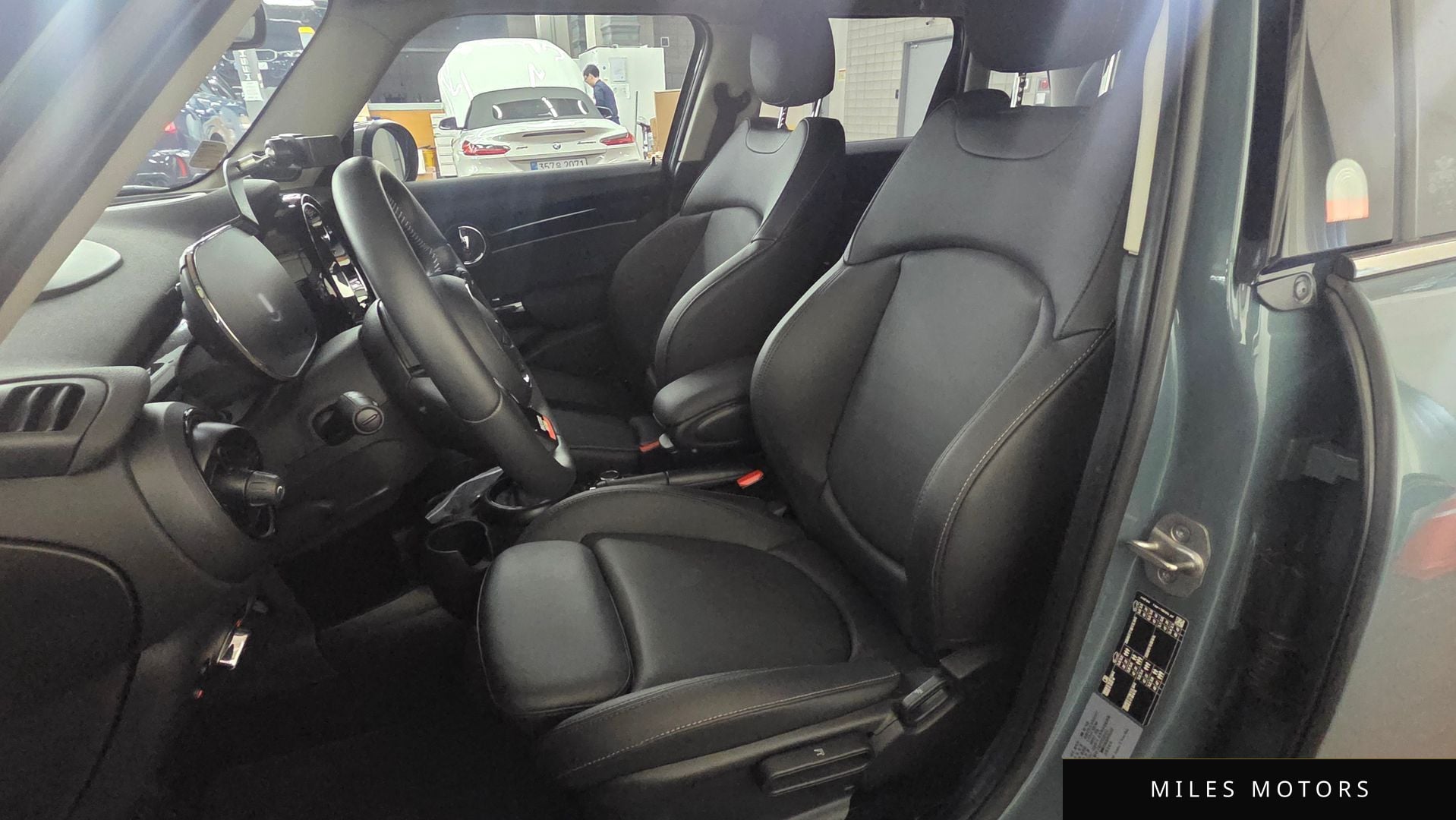 MINI Cooper S 2023 — миниатюра 10