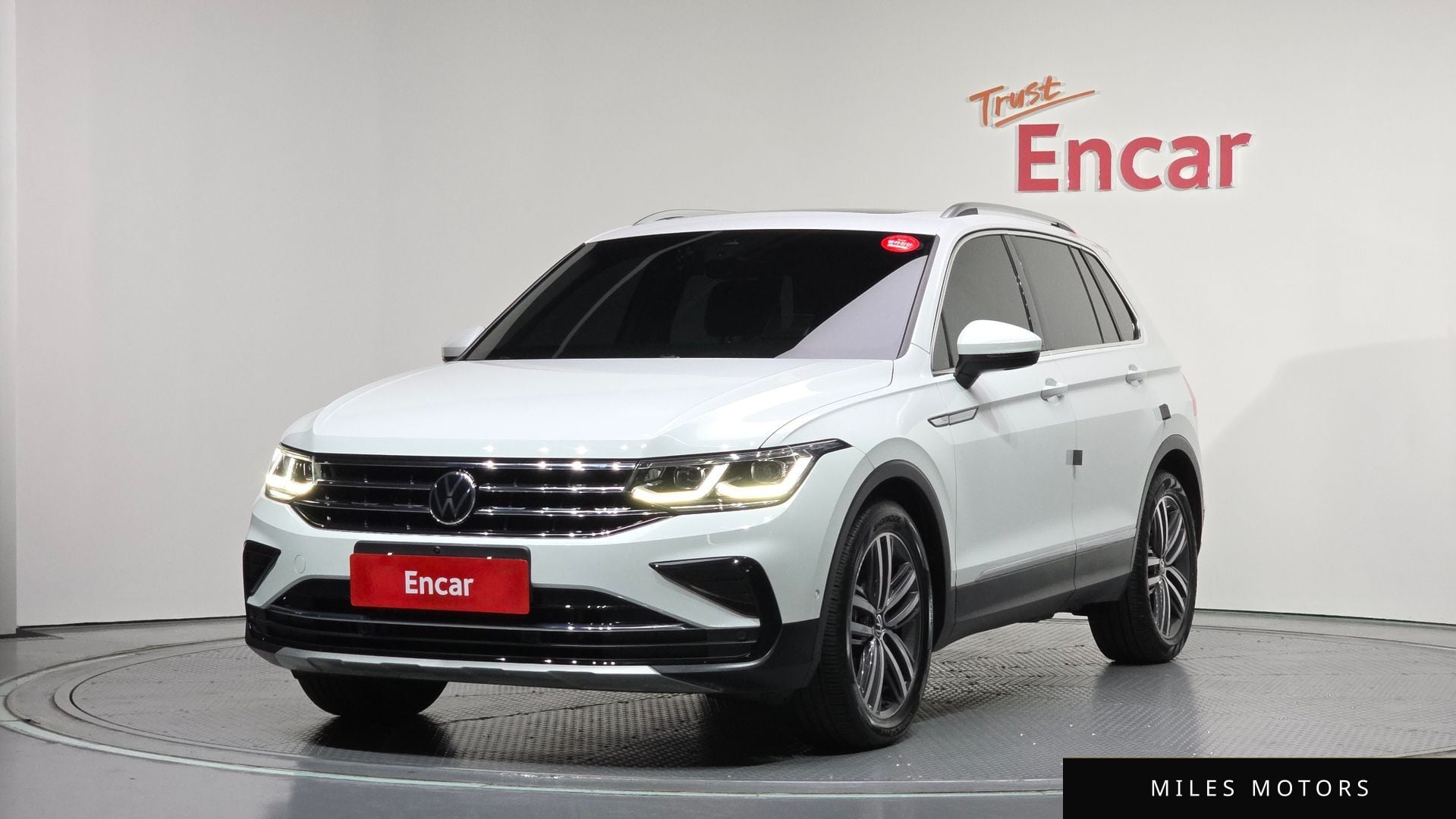 Volkswagen Tiguan 2021 — фото 1 из 12