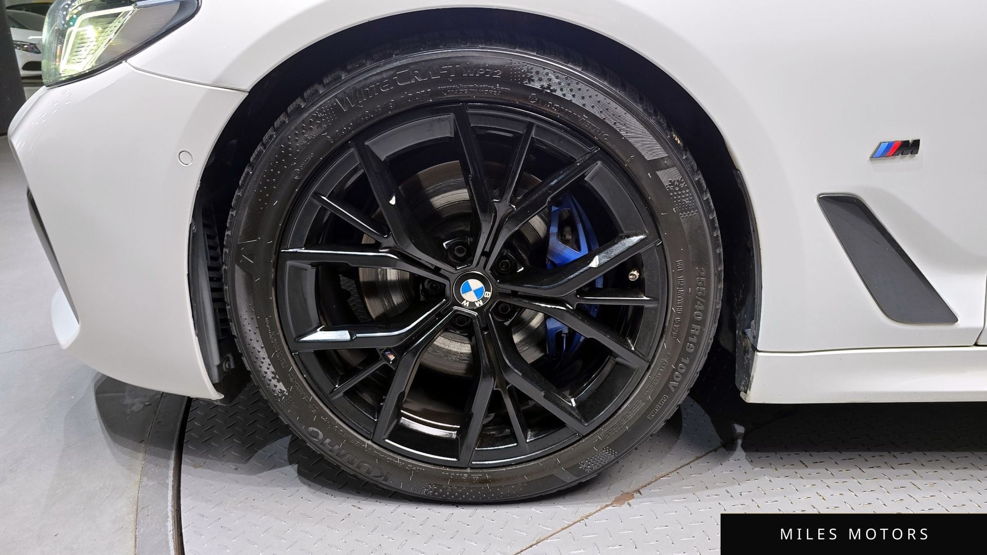 BMW 5 Series (G30) 2023 — миниатюра 5