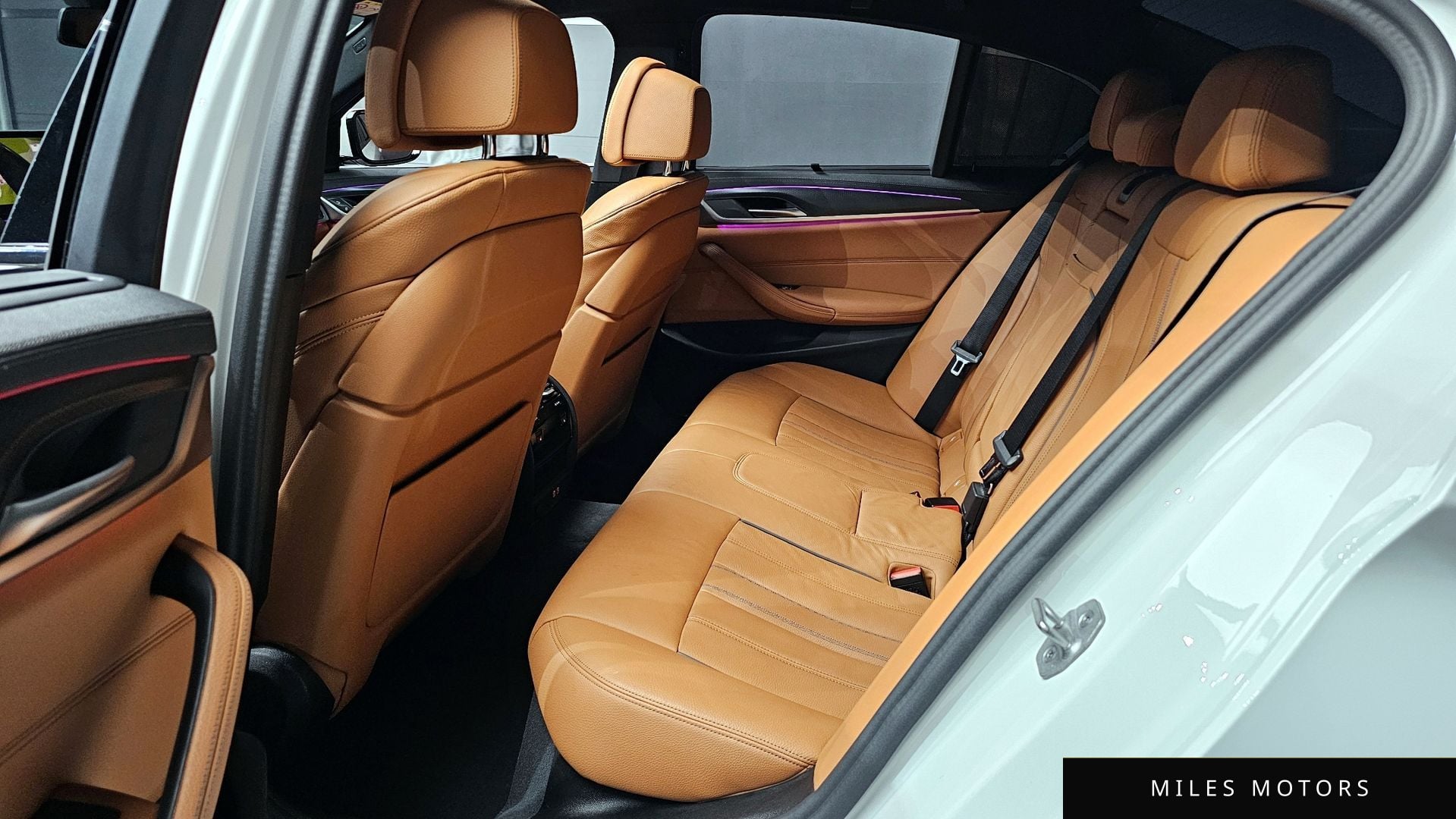BMW 5 Series (G30) 2023 — миниатюра 16