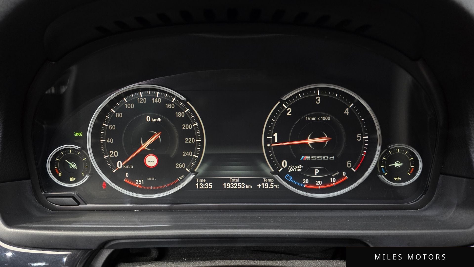 BMW 5 Series (F10) 2016 — миниатюра 8