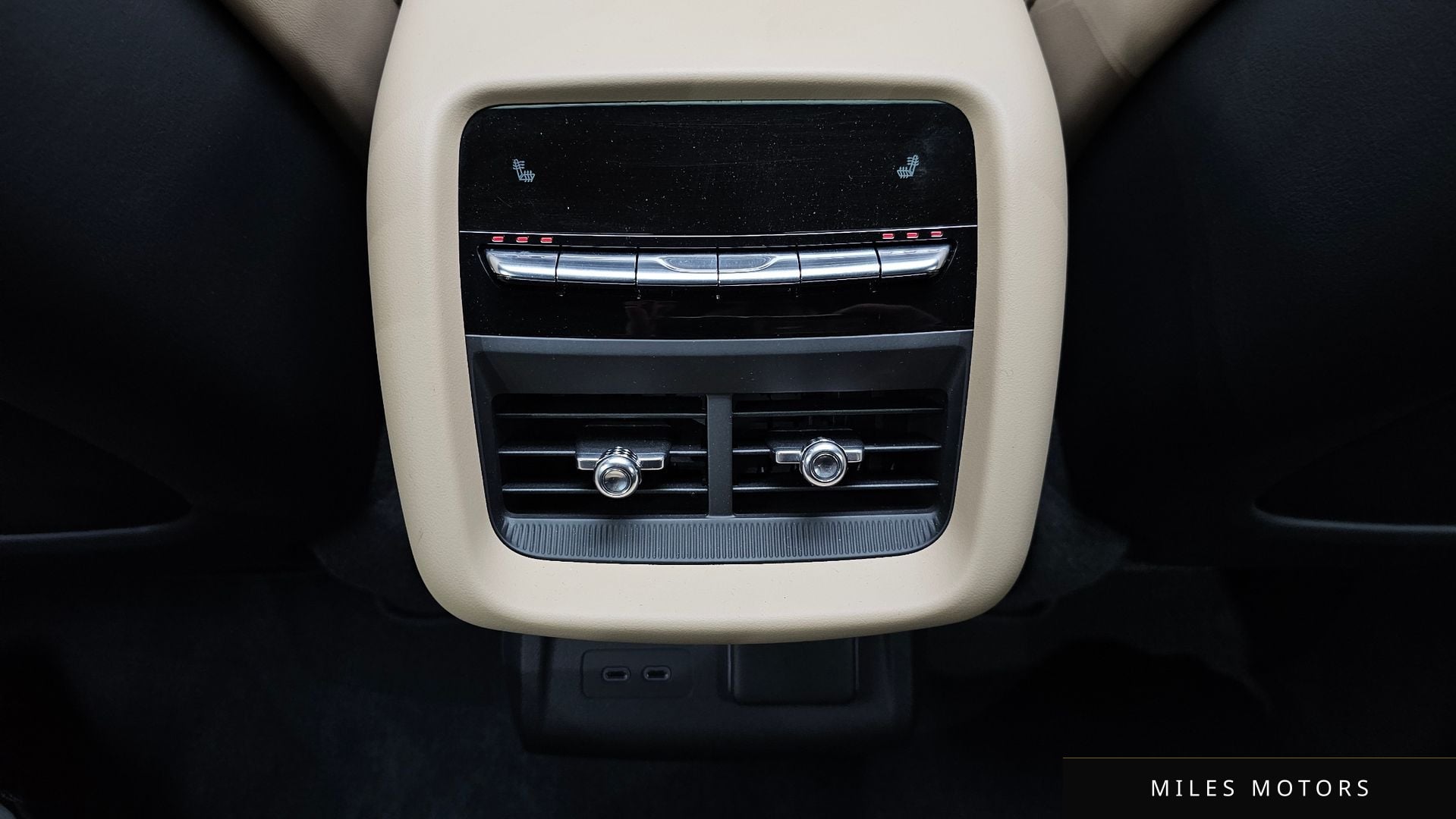 Cadillac 리릭 2024 — миниатюра 25