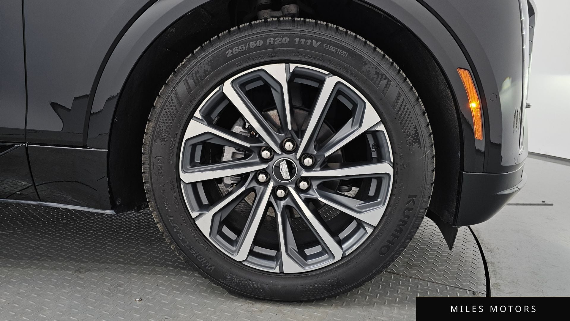 Cadillac 리릭 2024 — миниатюра 6