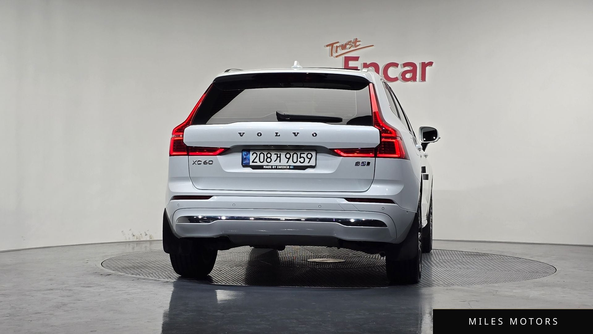 Volvo XC60 2022 — миниатюра 4
