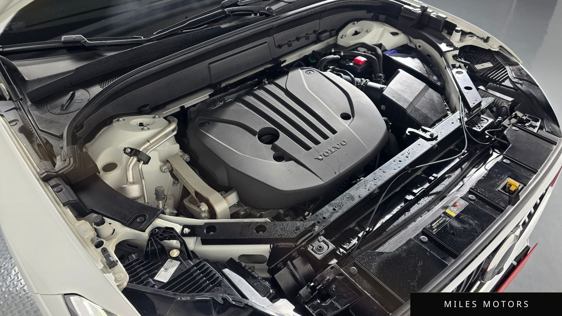 Volvo XC60 2022 — миниатюра 6