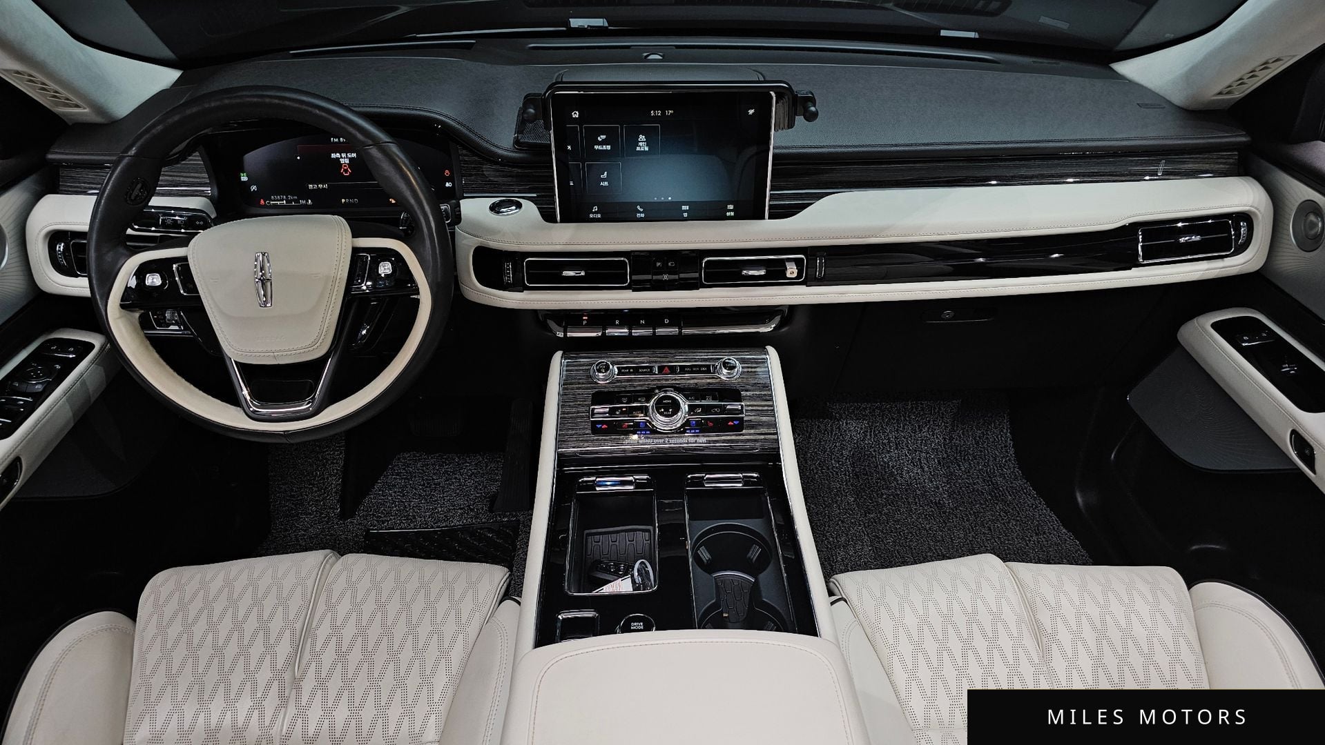 Lincoln Aviator 2021 — миниатюра 9