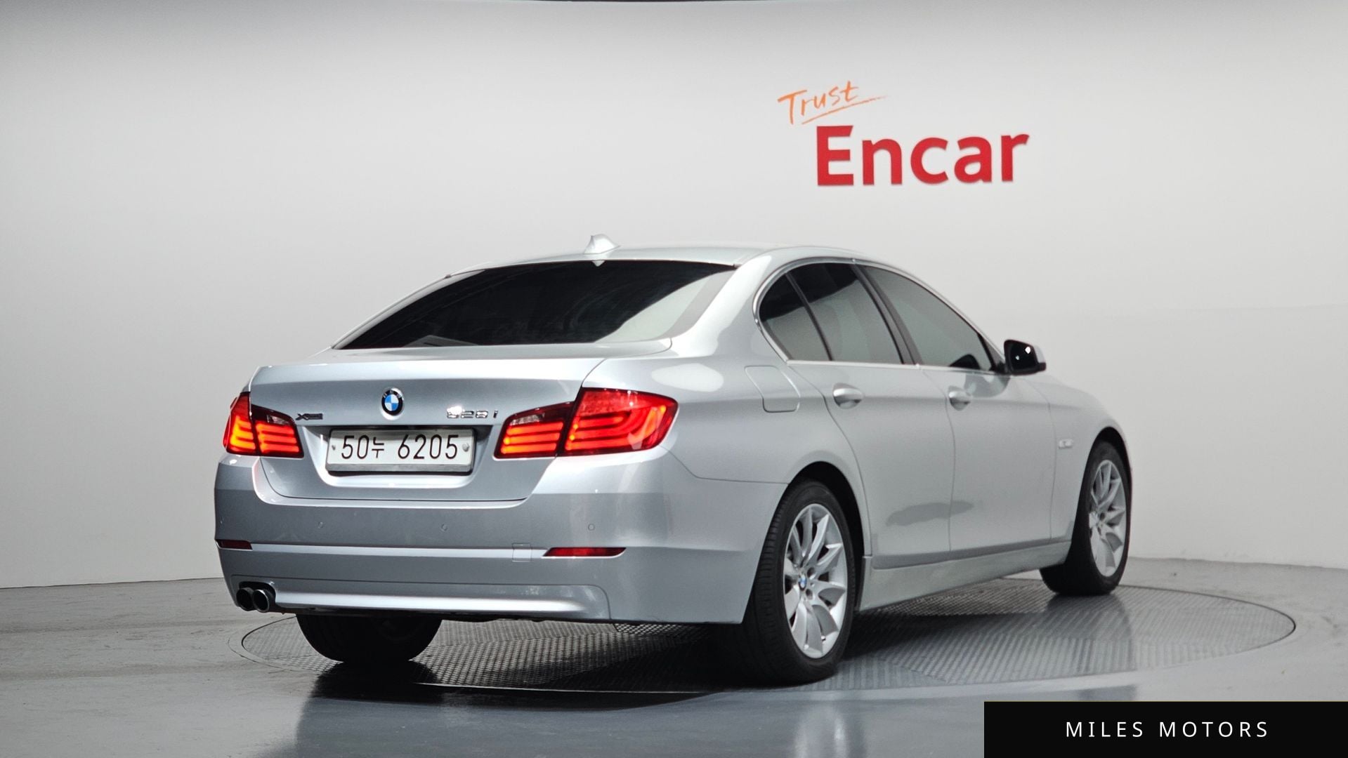 BMW 5 Series (F10) 2013 — миниатюра 2