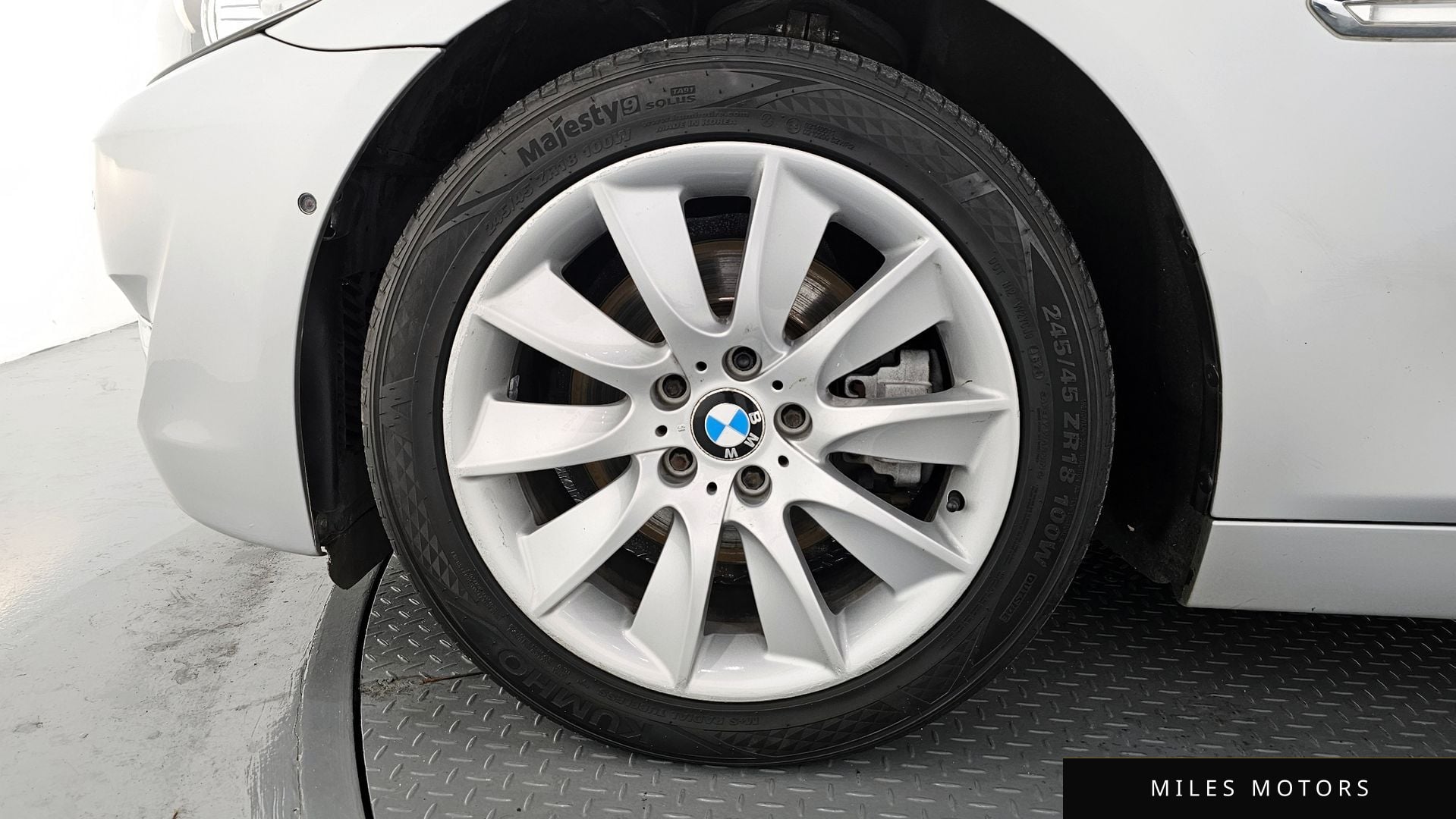BMW 5 Series (F10) 2013 — миниатюра 5
