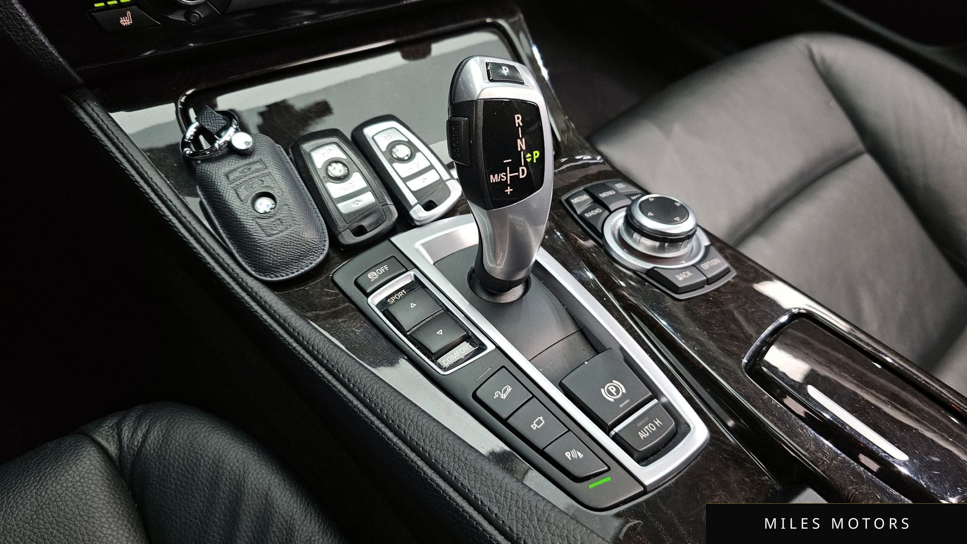 BMW 5 Series (F10) 2013 — миниатюра 9