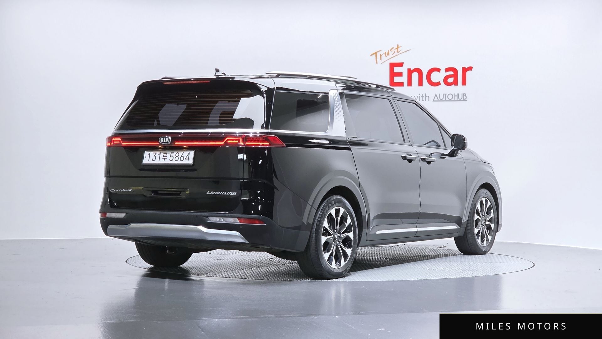 Kia Carnival 2021 — миниатюра 2