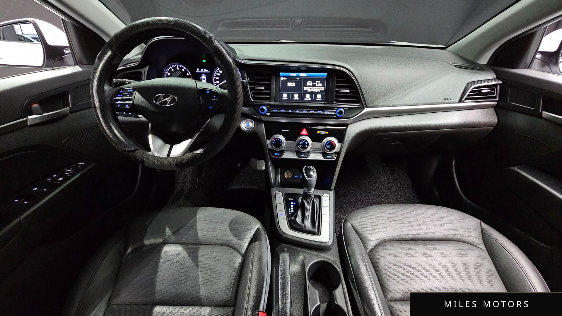 Hyundai AVANTE 2020 — миниатюра 10