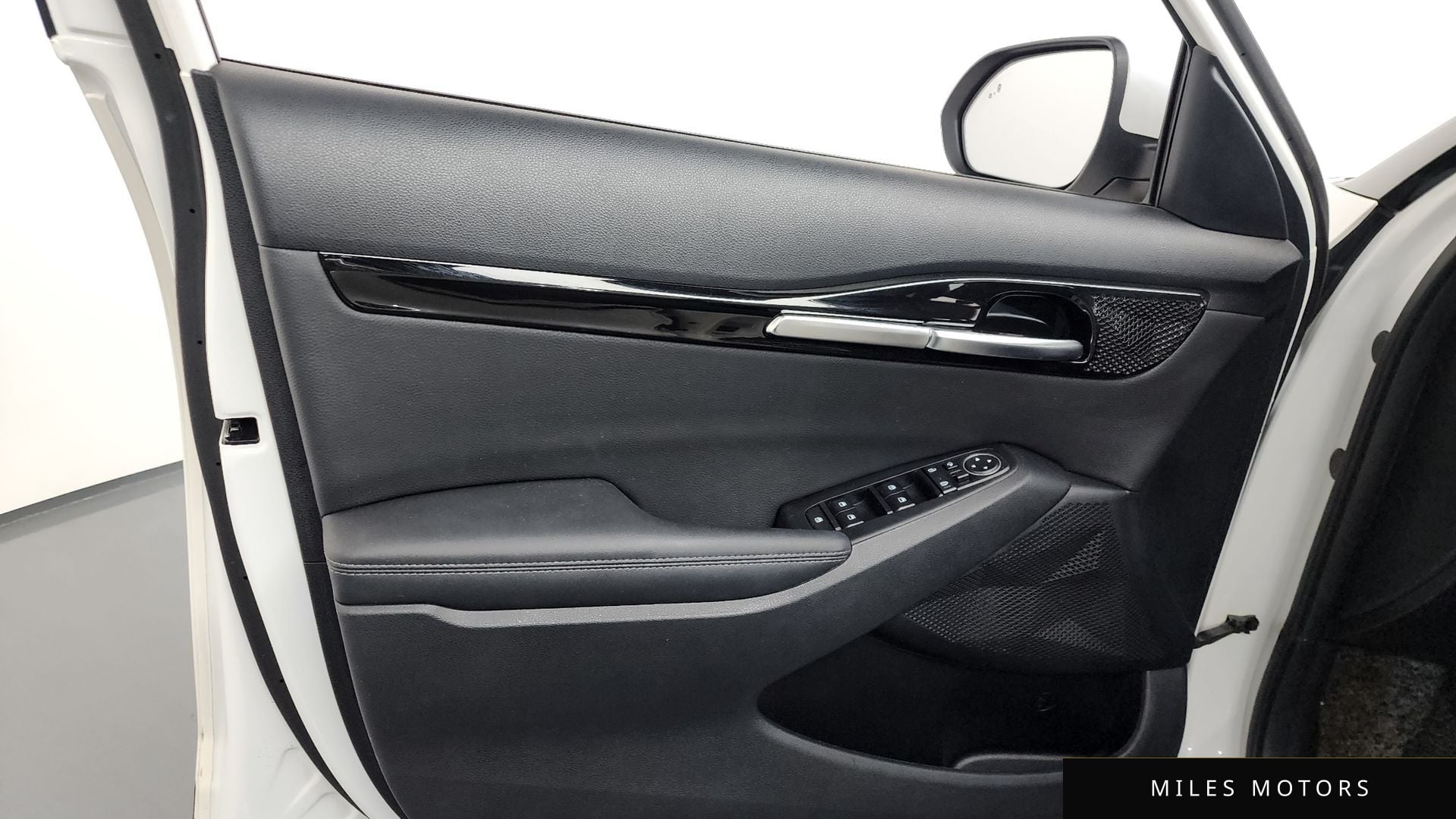 Kia Seltos 2023 — миниатюра 14