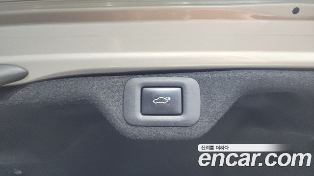 Лексус ES300h 2019 — миниатюра 23