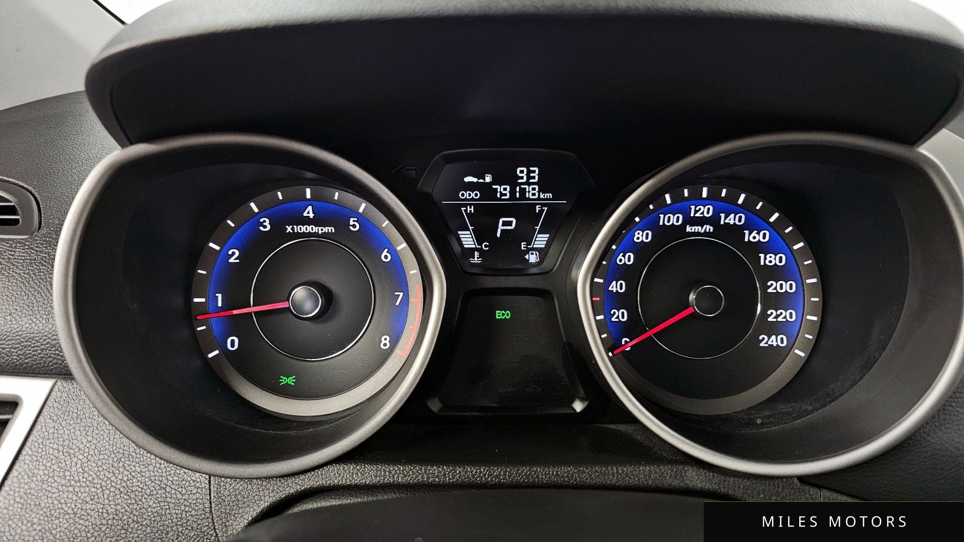 Hyundai AVANTE 2012 — миниатюра 11