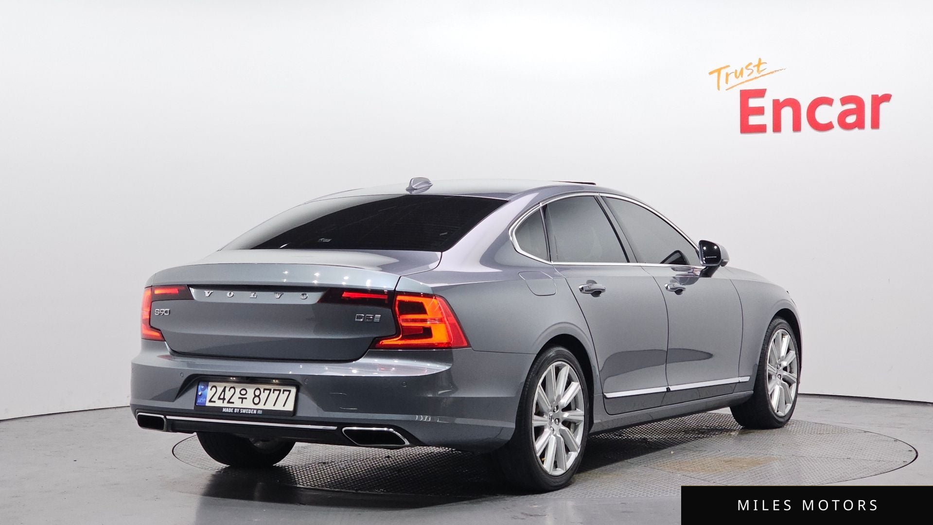 Volvo S90 2018 — миниатюра 2
