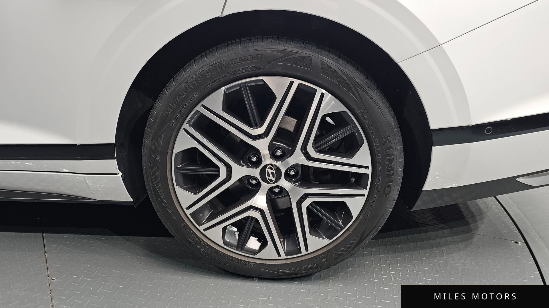 Hyundai 그랜저 (GN7) 2023 — миниатюра 6