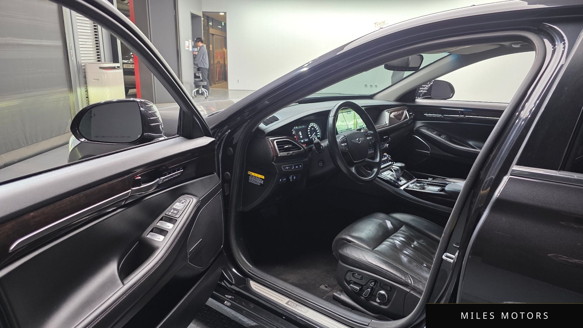 Genesis EQ900 2018 — миниатюра 10
