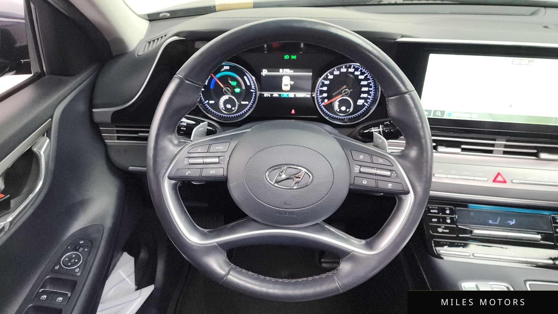 Hyundai 뉴 그랜저 IG 하이브리드 2021 — миниатюра 18