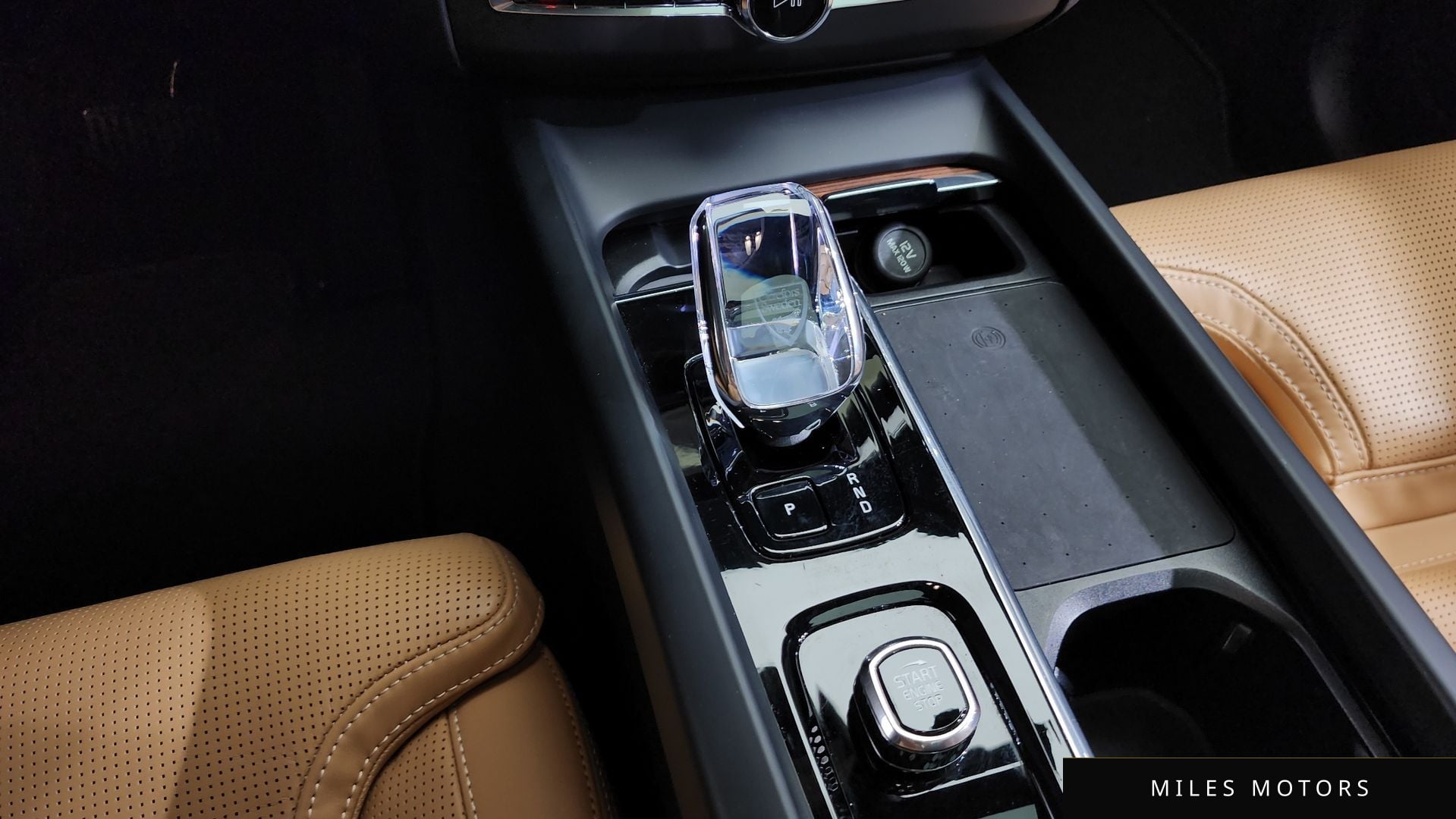 Volvo XC60 2025 — миниатюра 12
