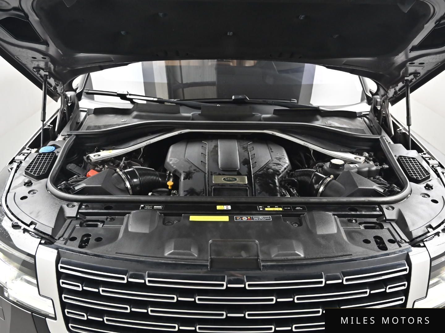 Land Rover Range Rover 2023 — миниатюра 6