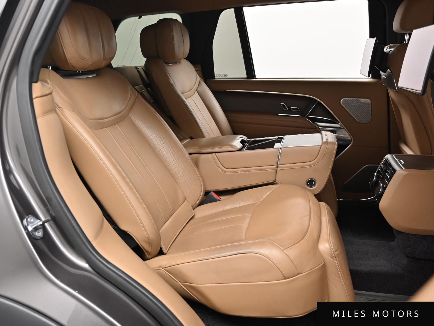 Land Rover Range Rover 2023 — миниатюра 12