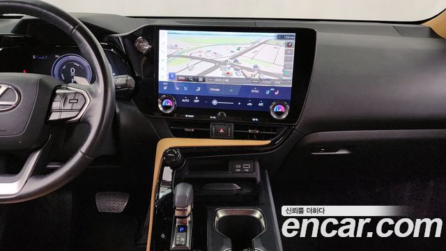 Лексус NX350h 2023 — миниатюра 24