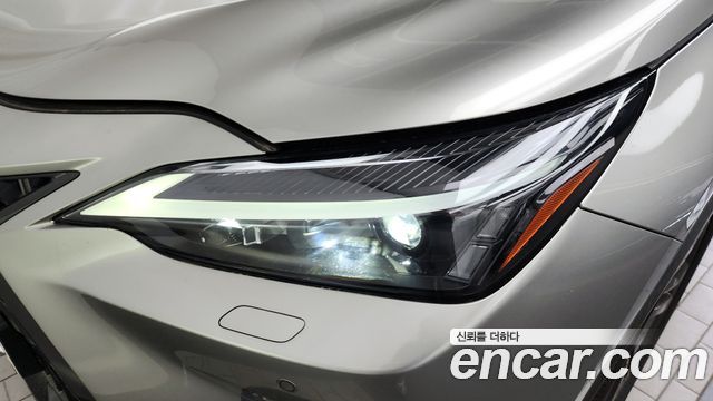 Лексус NX350h 2023 — миниатюра 8