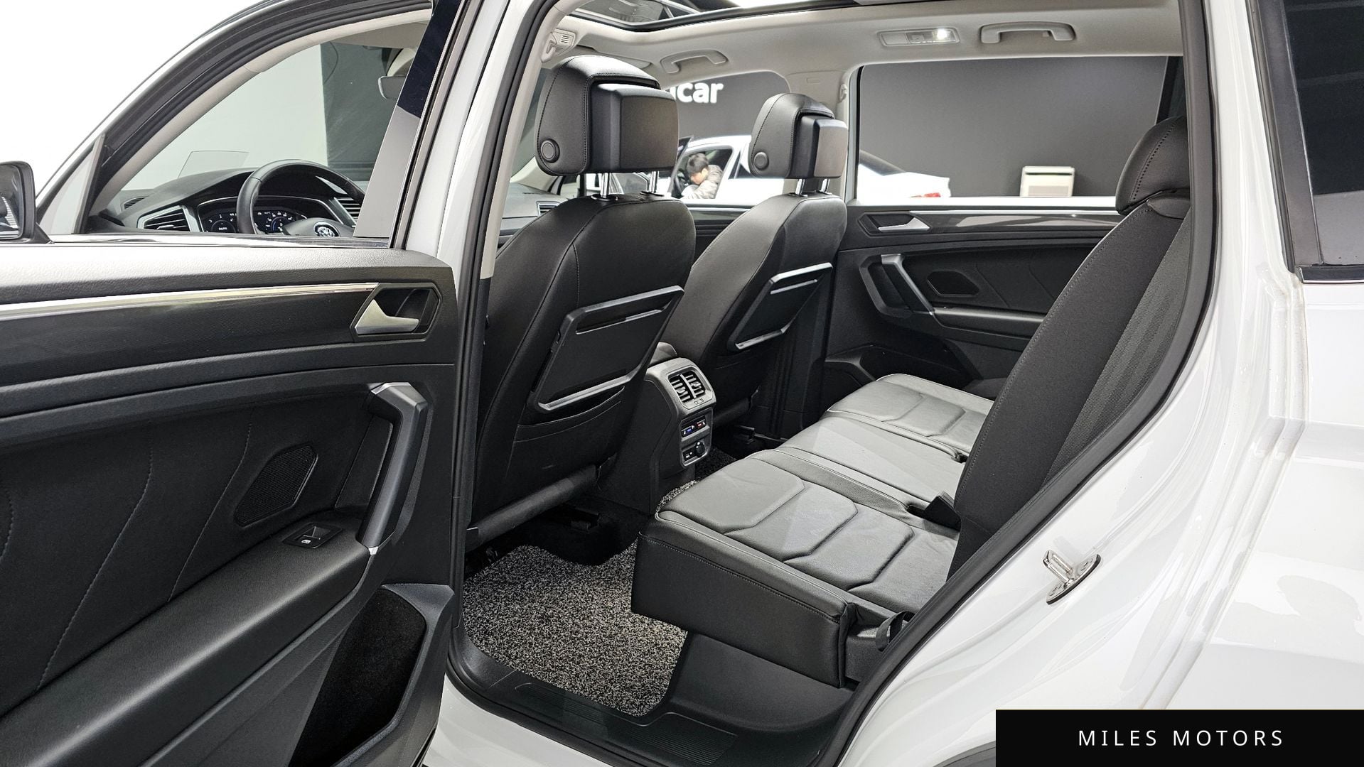 Volkswagen Tiguan 2020 — миниатюра 11