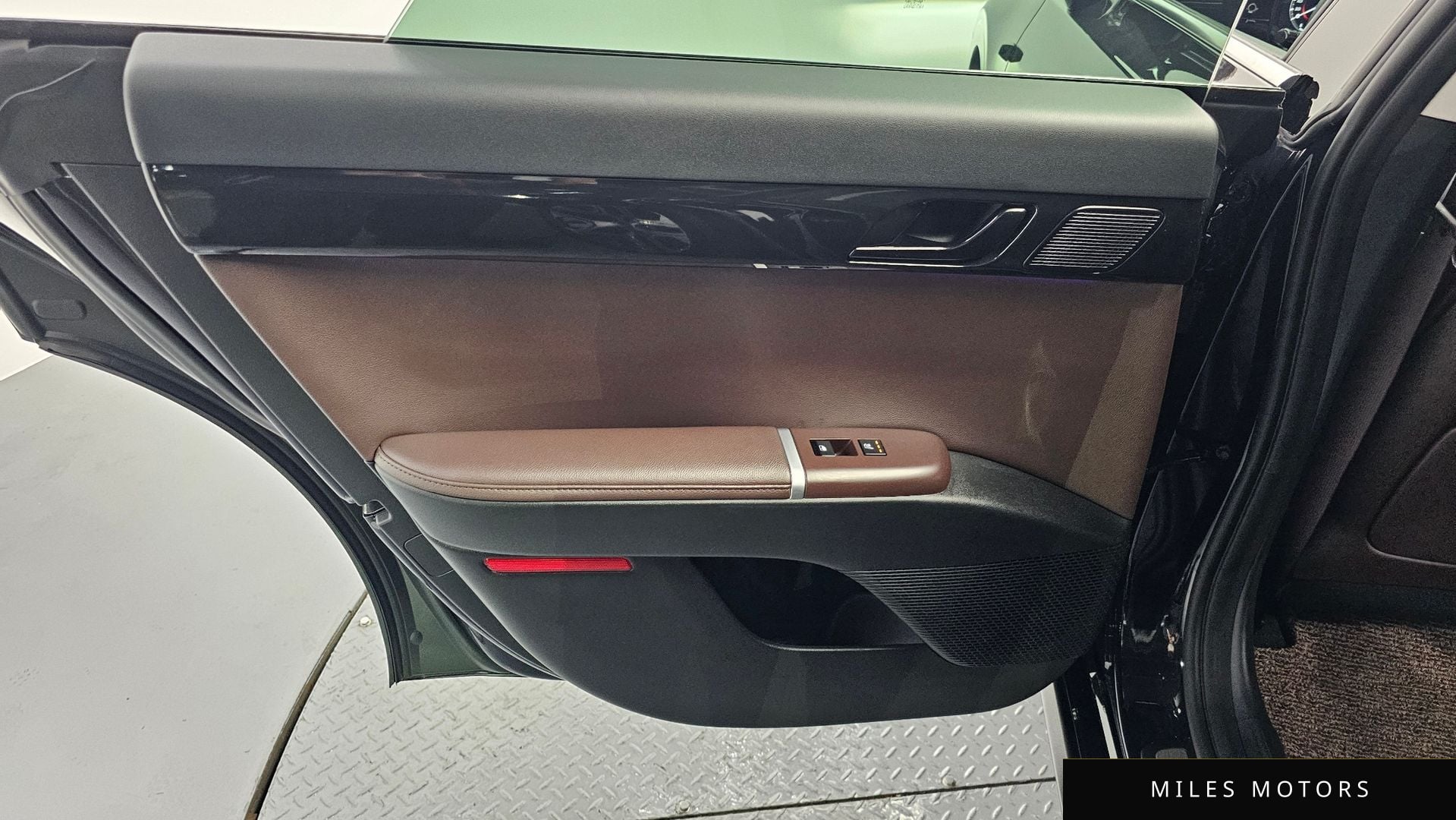 Hyundai 그랜저 하이브리드 (GN7) 2023 — миниатюра 15