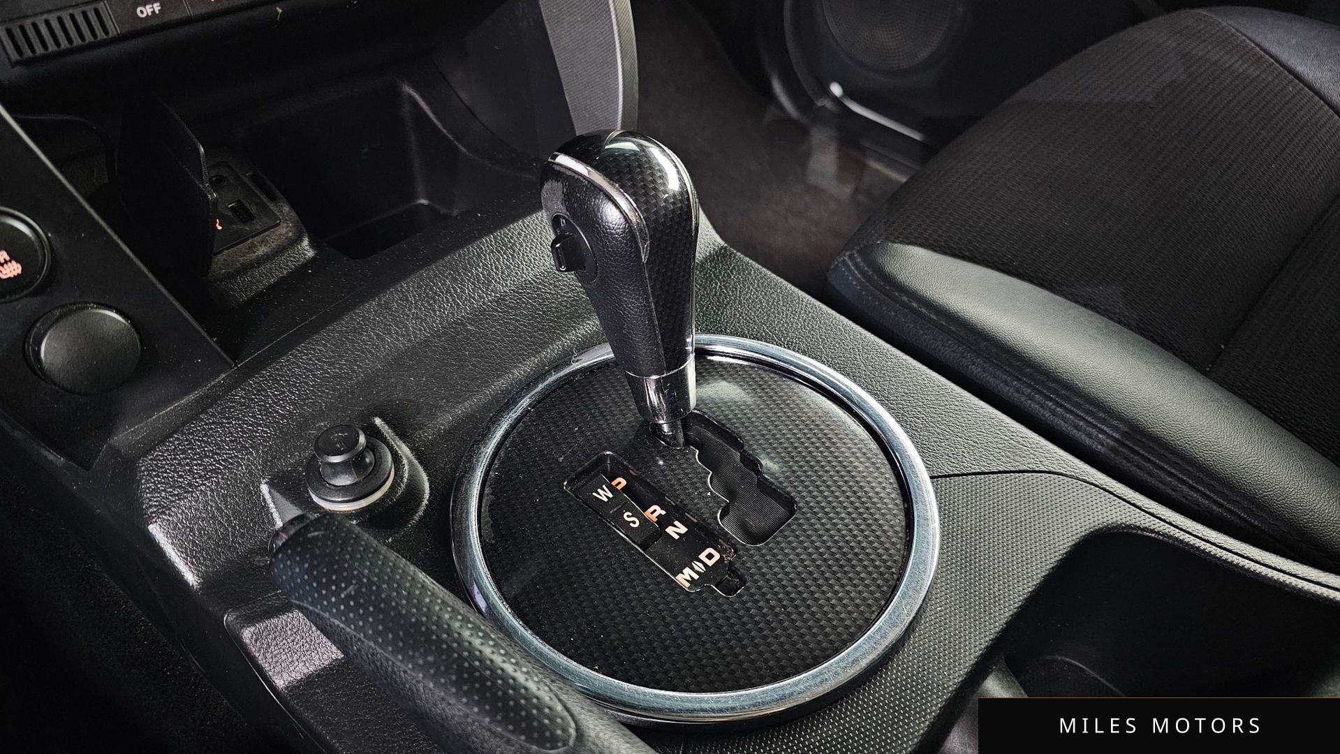 KG Mobility KORANDO 2014 — миниатюра 9