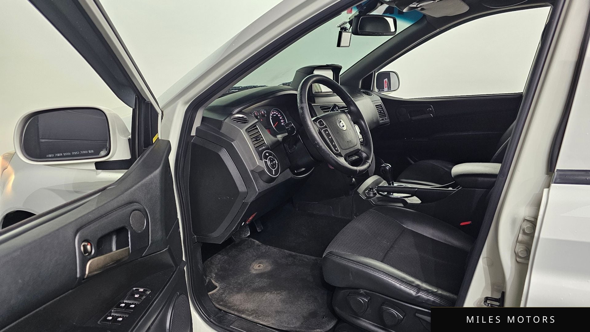 KG Mobility KORANDO 2014 — миниатюра 10