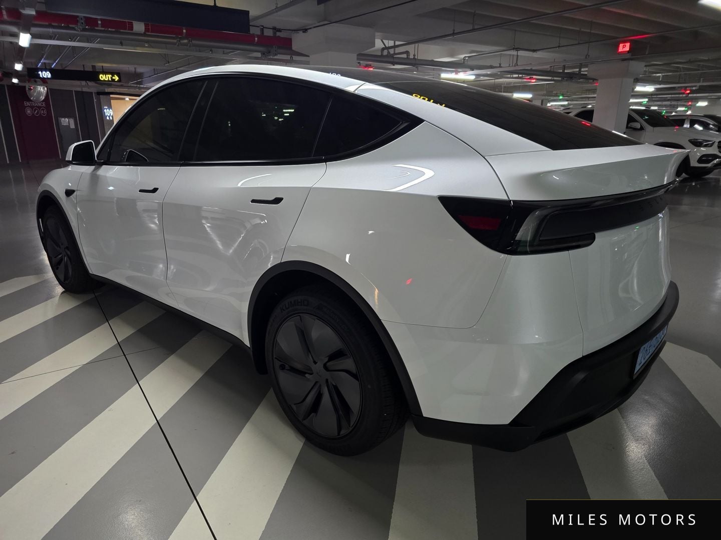 Tesla Model Y 2025 — миниатюра 5
