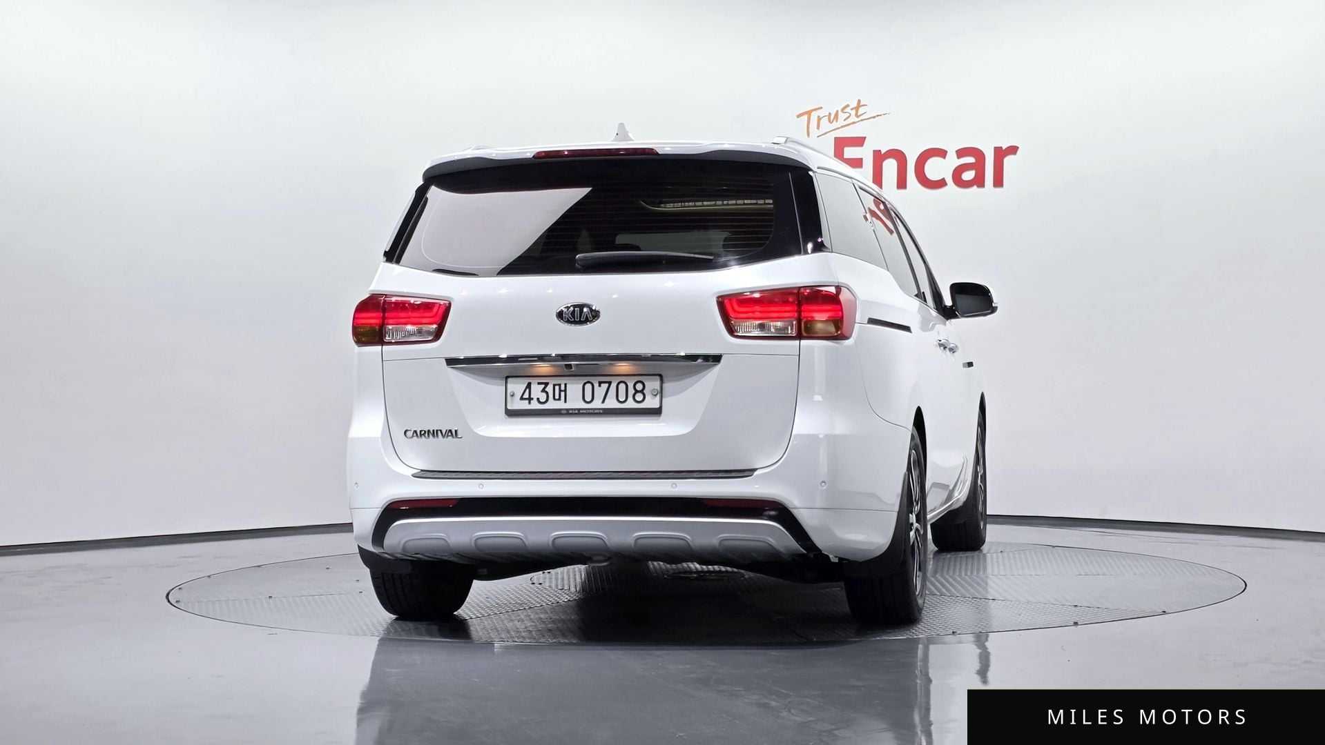 Kia Canival 2016 — миниатюра 3