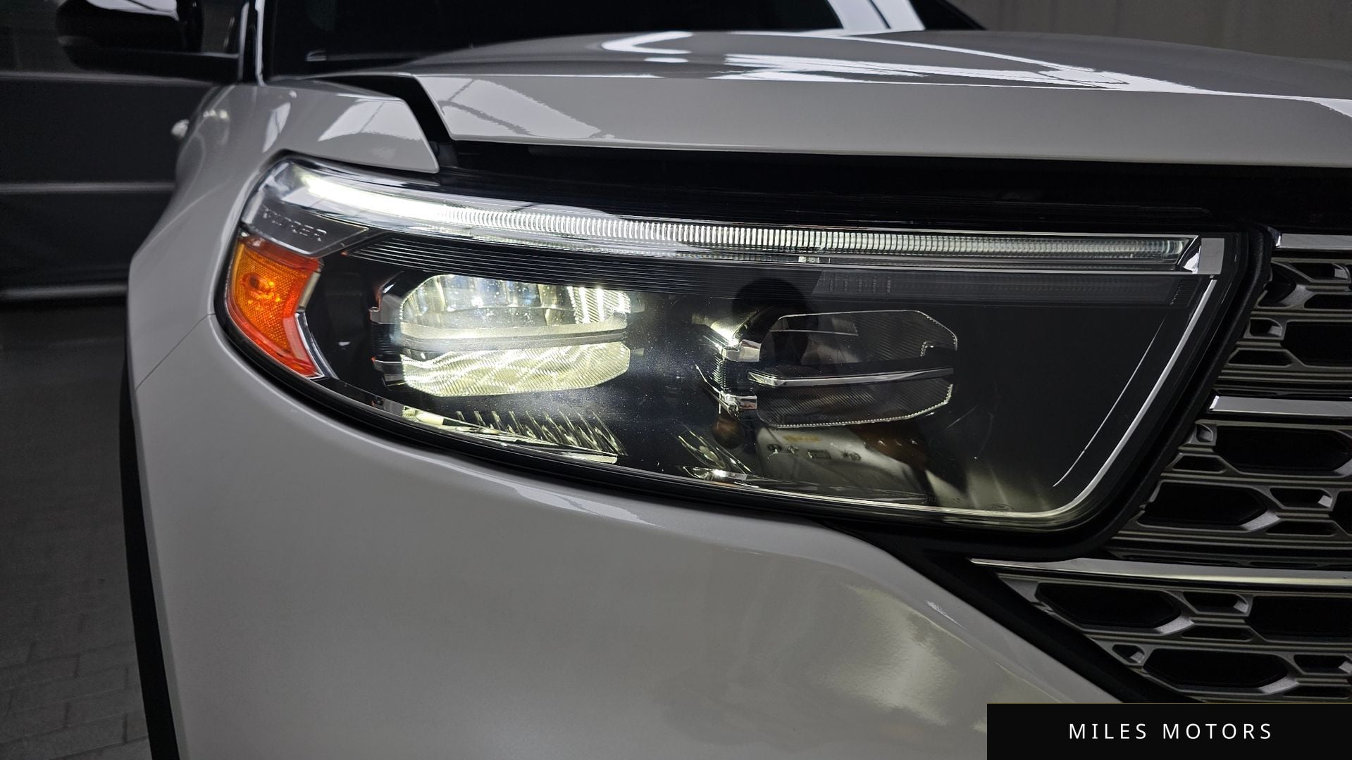 Ford Explorer 2021 — миниатюра 8