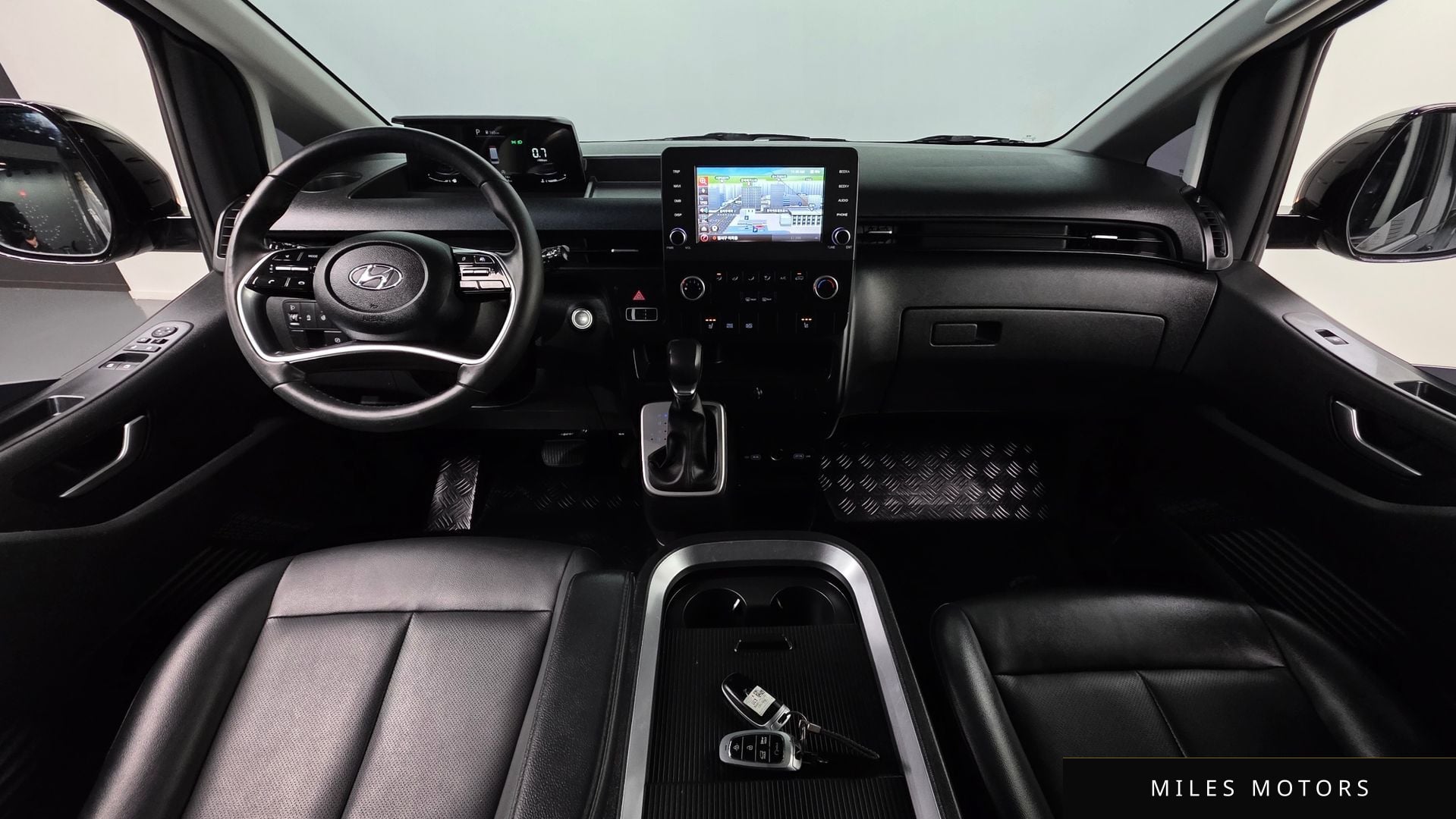 Hyundai Staria 2023 — миниатюра 10