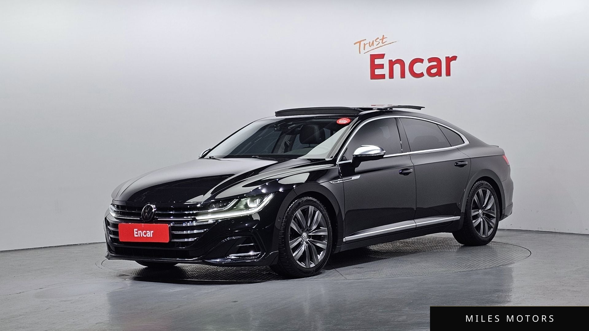 Volkswagen Arteon 2020 — фото 1 из 12