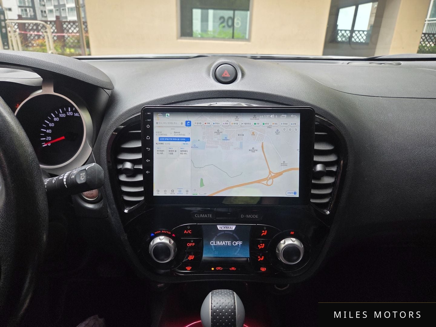 Nissan Juke 2016 — миниатюра 13