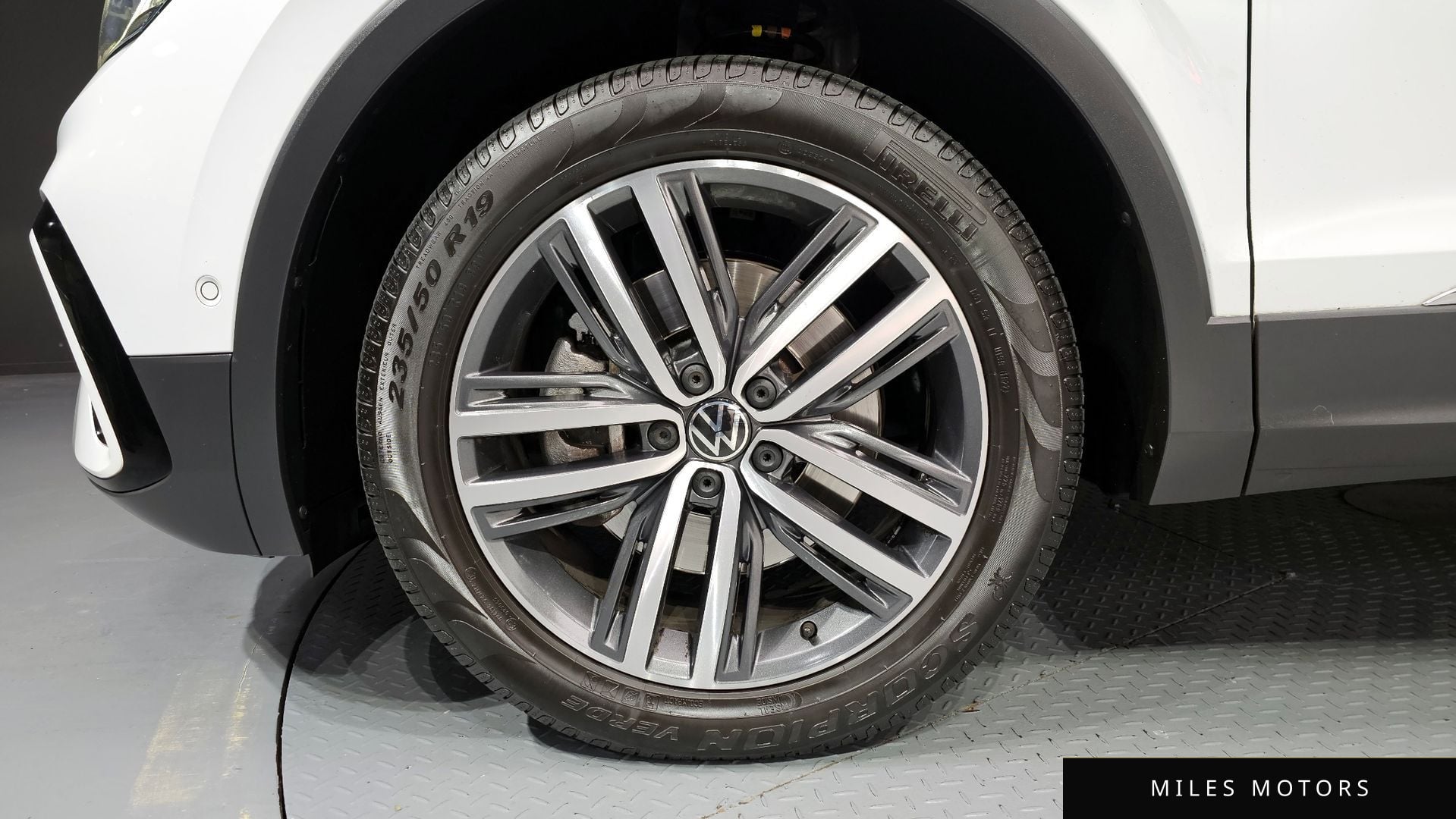 Volkswagen Tiguan 2023 — миниатюра 5