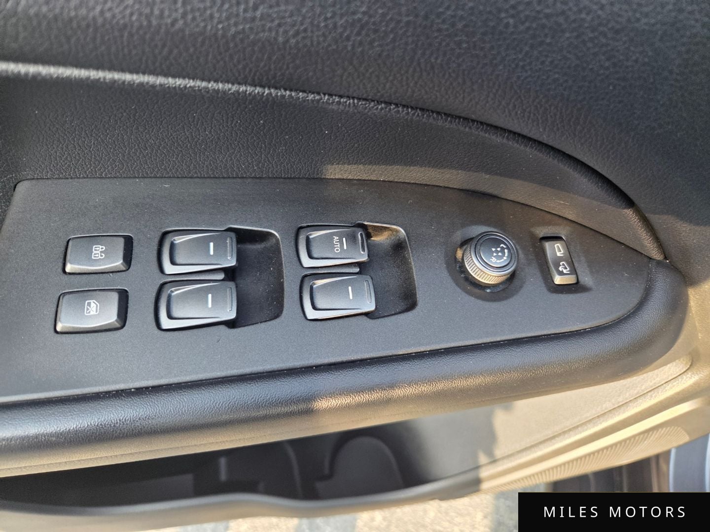 KG Mobility Rexton 2019 — миниатюра 19