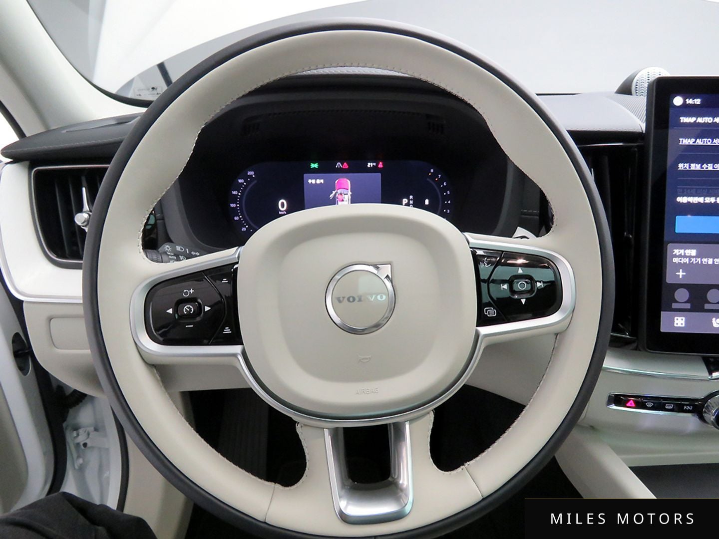 Volvo XC60 2026 — миниатюра 7