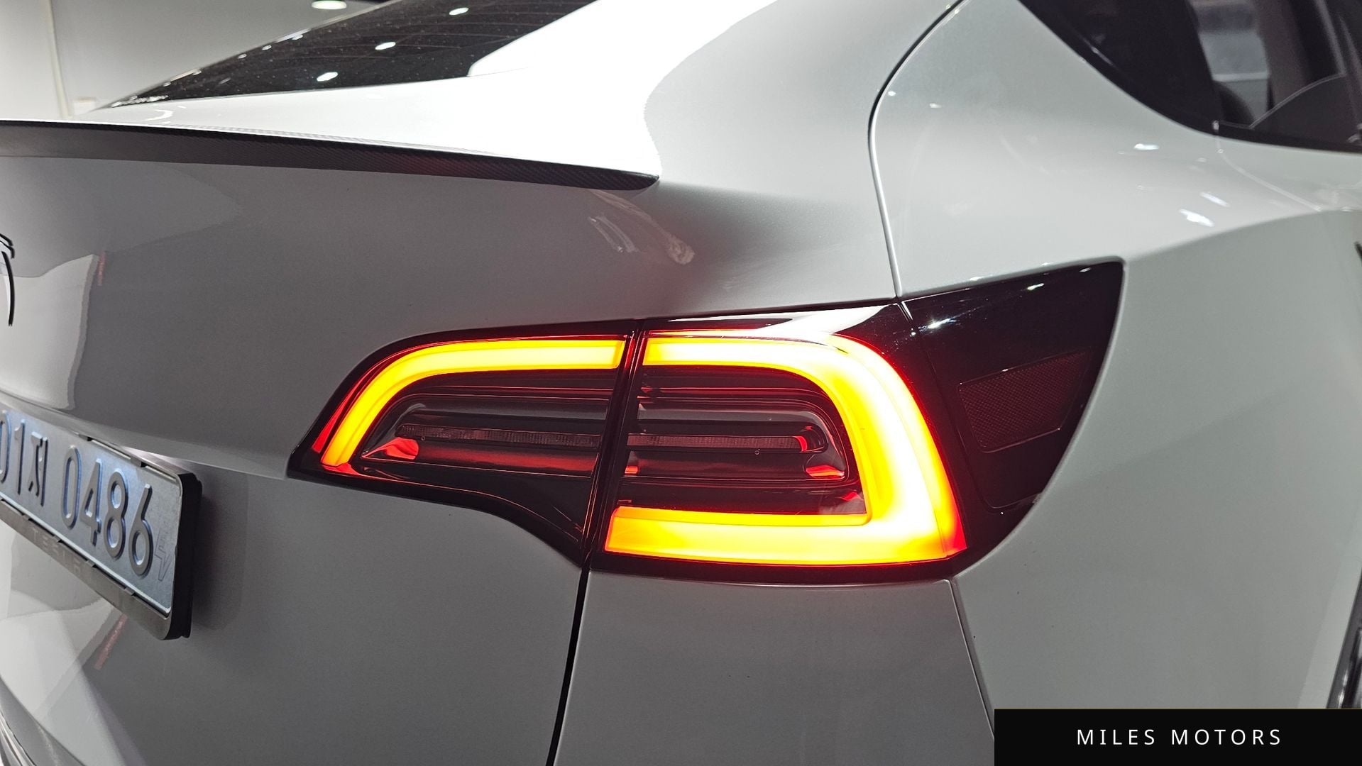 Tesla Model Y 2024 — миниатюра 9