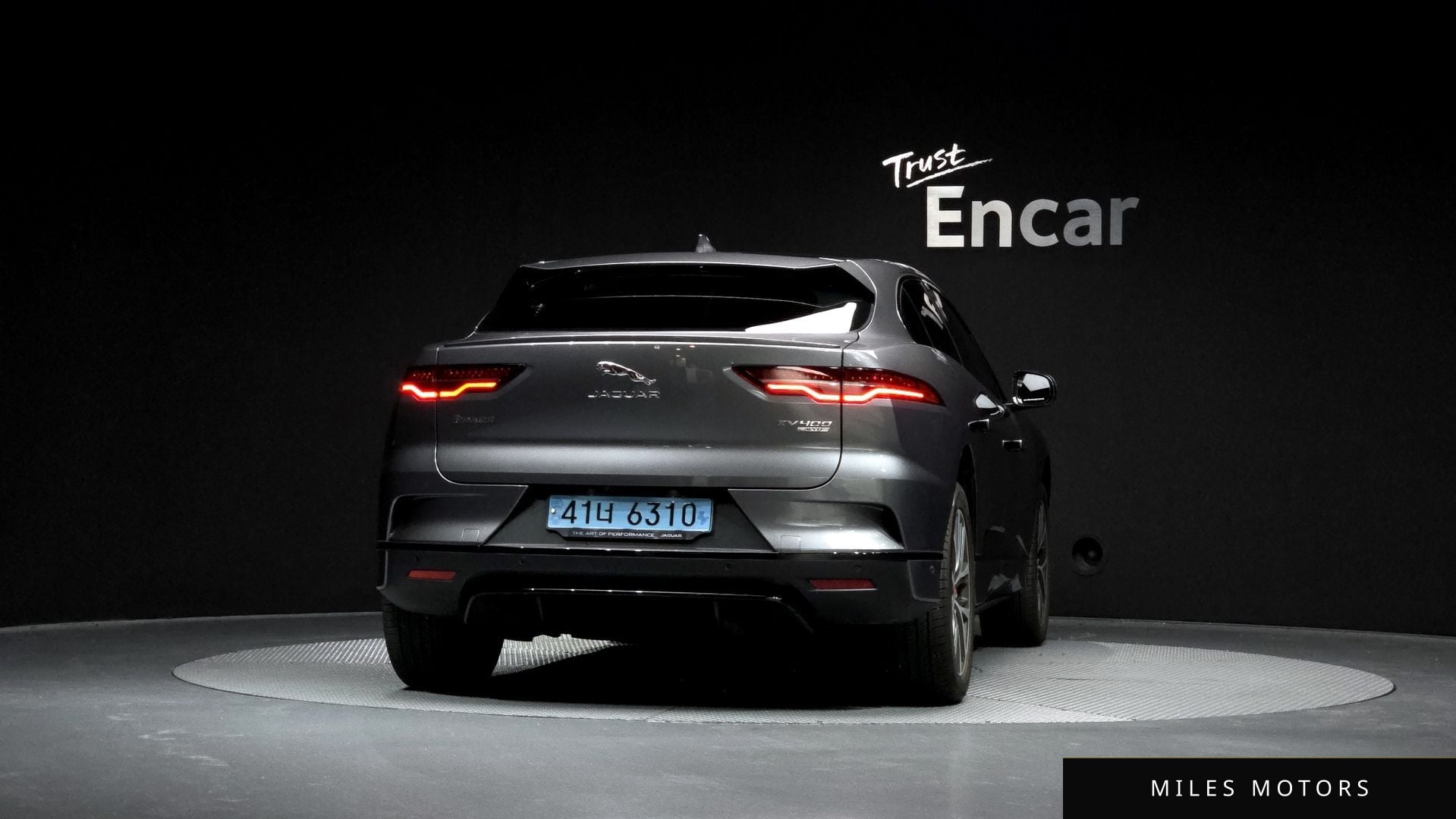Jaguar I-PACE 2019 — миниатюра 4